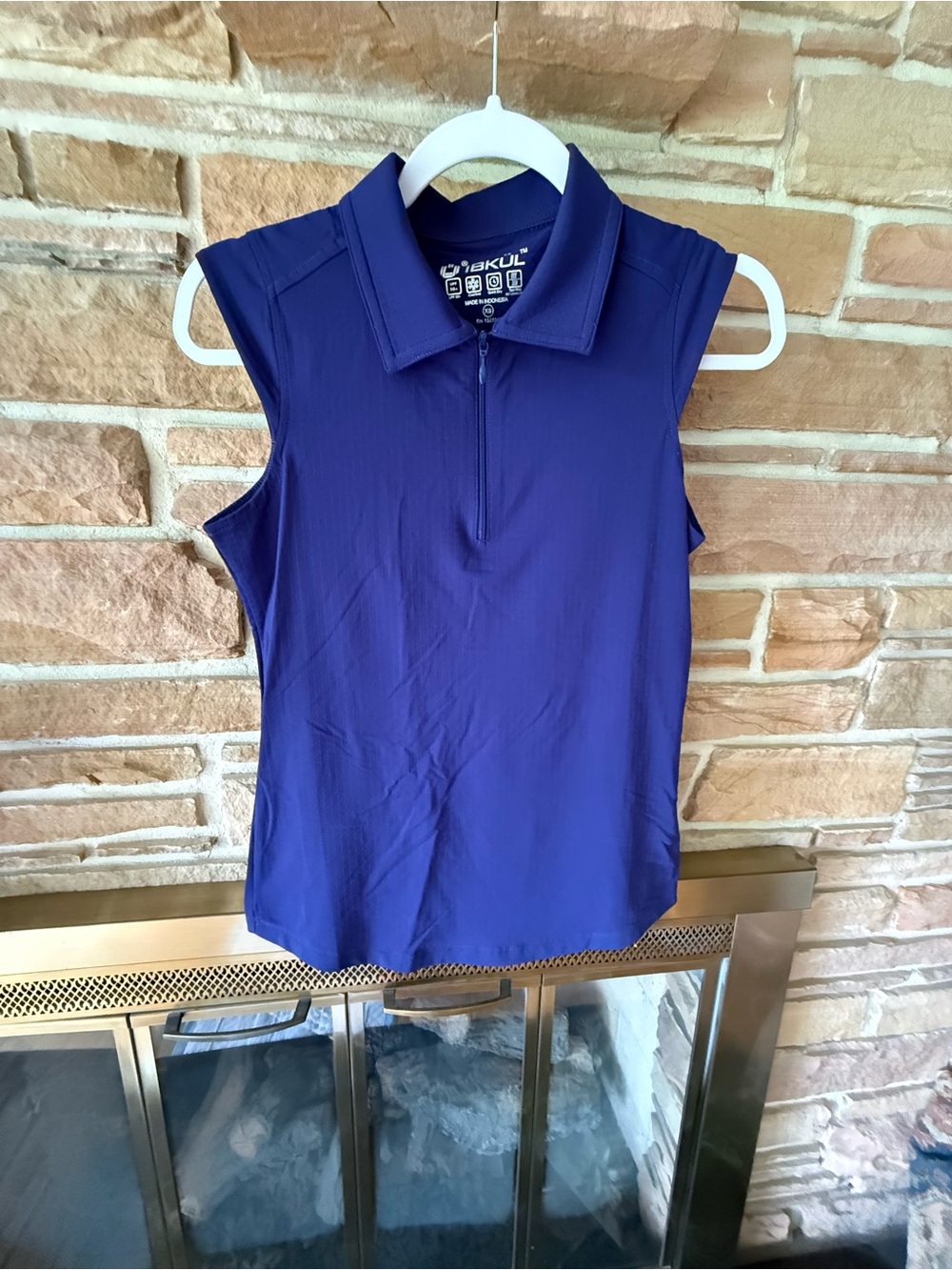 IBKUL navy zip sleeveless top XS